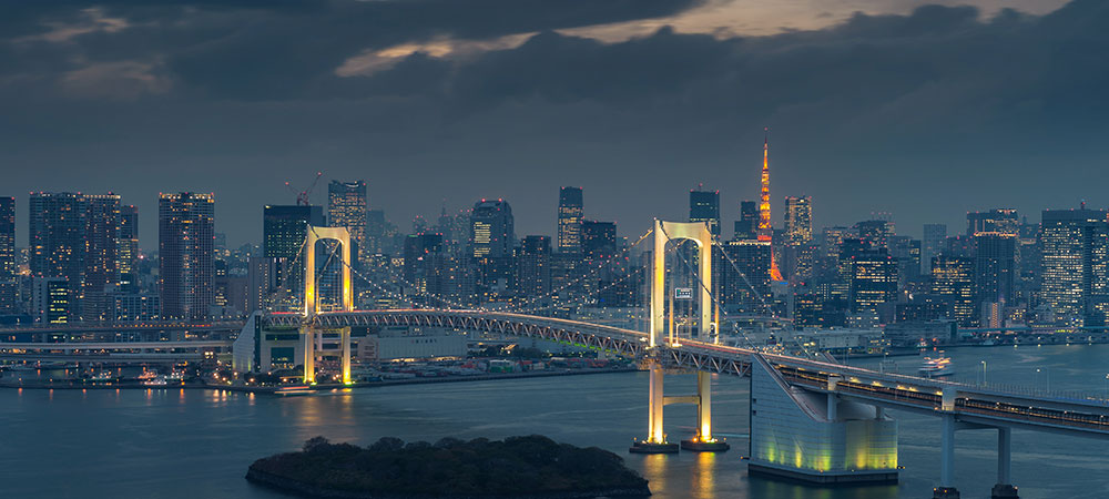 Tokyo-Skyline-With-Rainbow-Bri